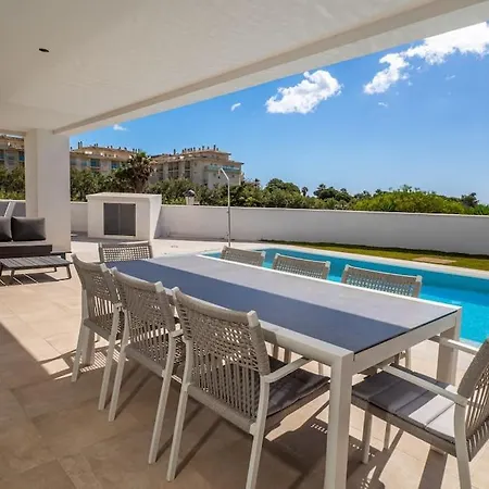 Modern Walking Distance From The Manilva
