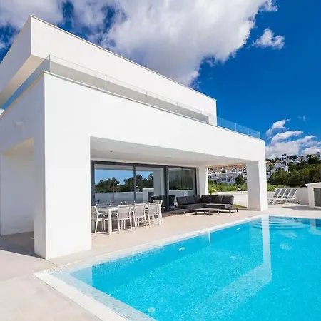 Modern Walking Distance From The Manilva