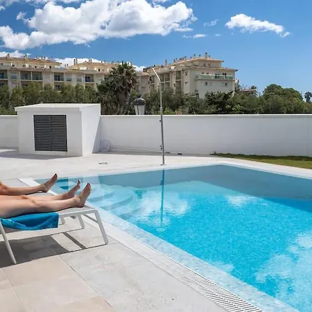Villa Modern Walking Distance From The