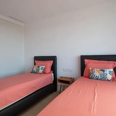 Villa Modern Walking Distance From The Manilva